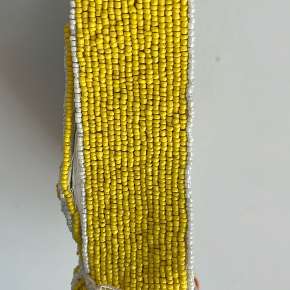 🌼 Sol & Mer Daisy/Sunflower Beaded Shoulder Bag 🌼 - Picture 6 of 10